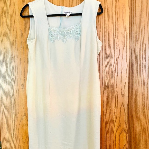 R & M Richards Dresses & Skirts - VINTAGE R & M RICHARDS KAREN KWONG LIGHT MINT GREEN SHEATH DRESS SIZE 14